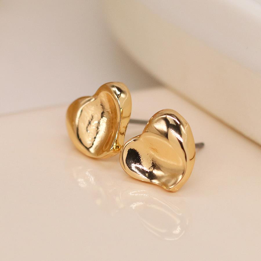 FAUX GOLD WAVY HEART STUDS